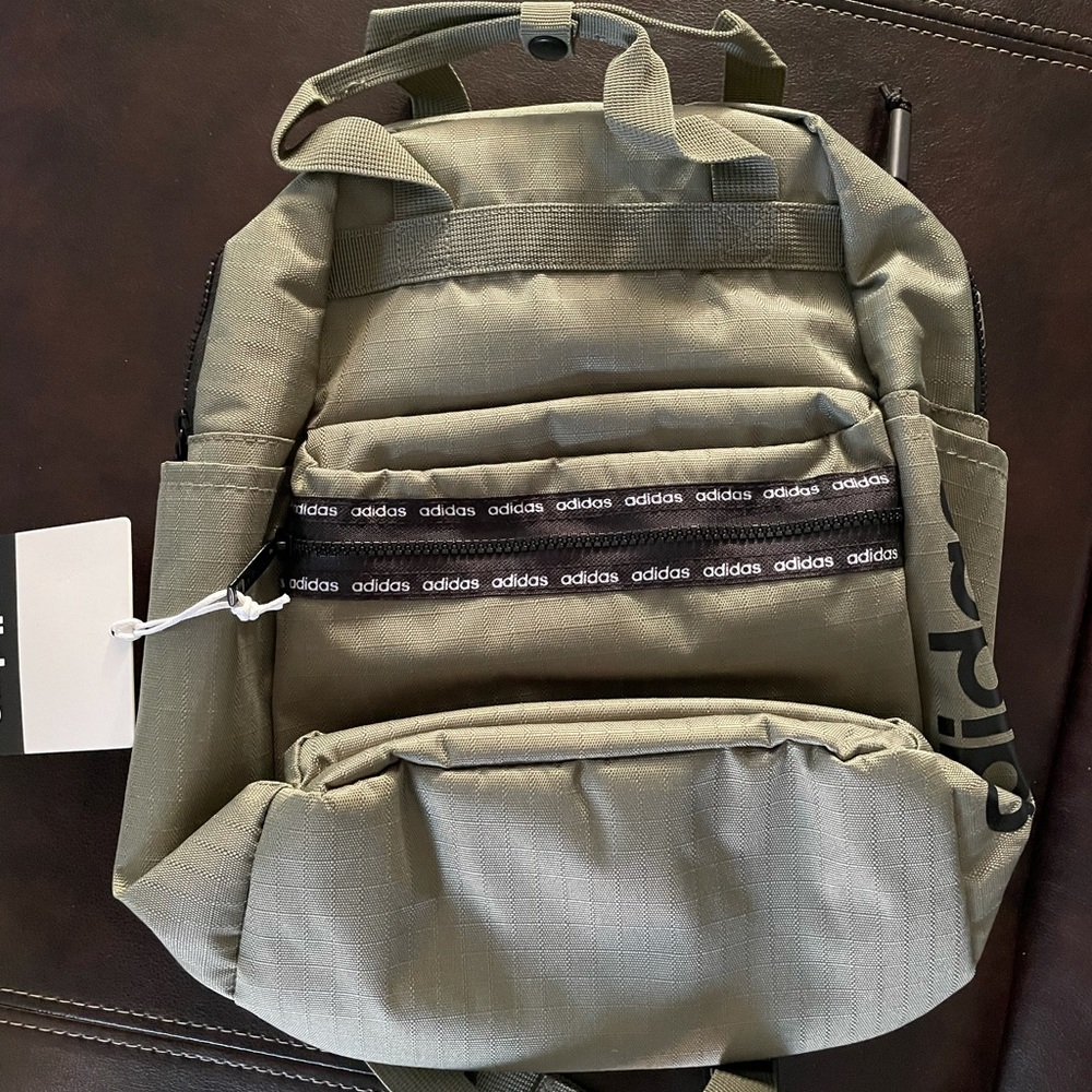 Adidas backpack - Picture 3 of 4